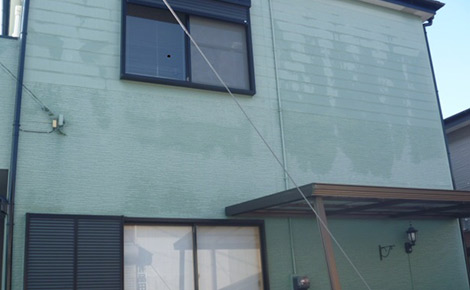 壁が色褪せている